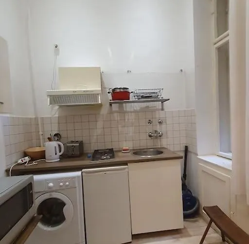 Appartement Wesseleny Near Synagogue With Ac After Renovation *